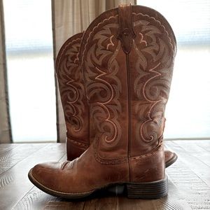 Ariat Size 7 1/2 Cowgirl Boots
